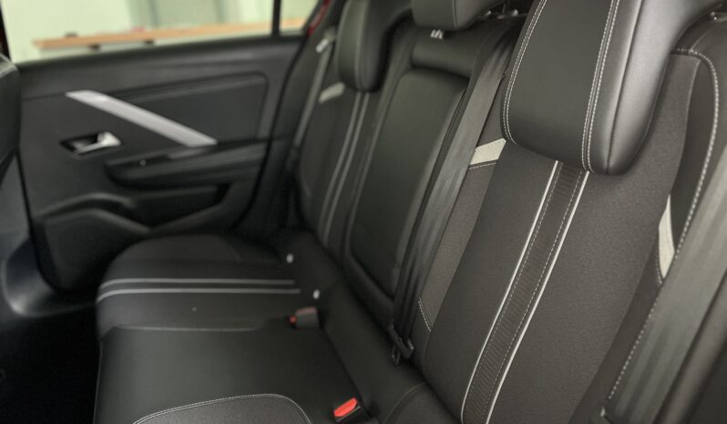 Opel Astra XHT lleno
