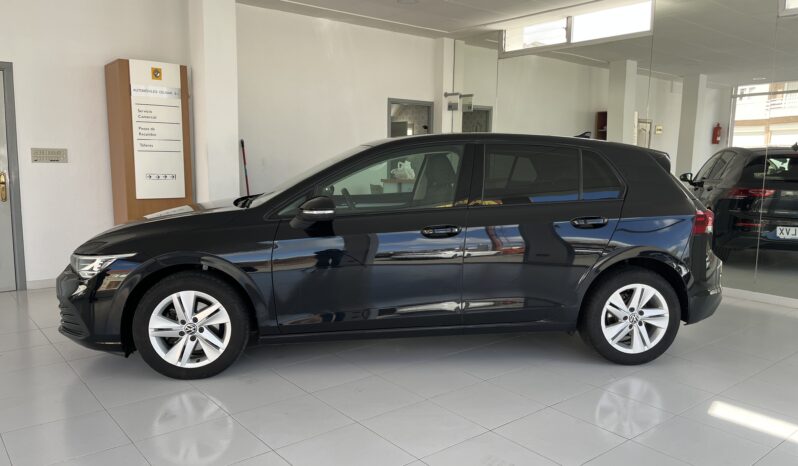 VW Golf VIII lleno