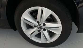 VW Golf VIII lleno
