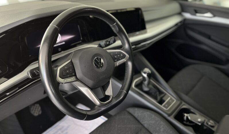 VW Golf VIII lleno