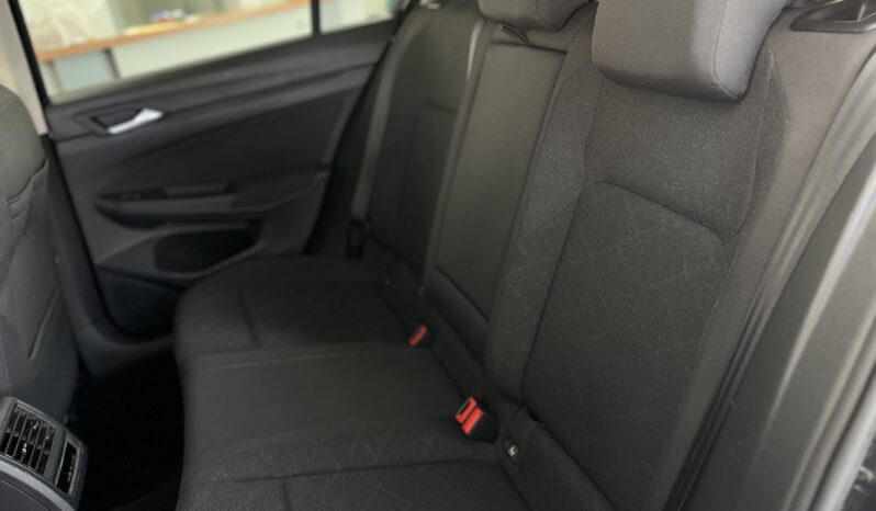 VW Golf VIII lleno
