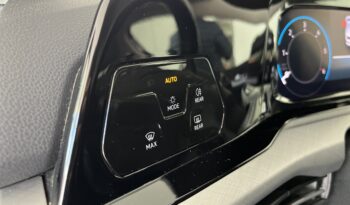 VW Golf VIII lleno