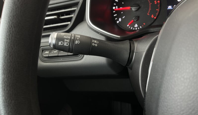 Renault Clio Bussines lleno