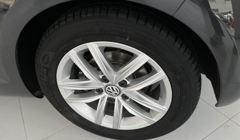 VW Golg Last Edition lleno